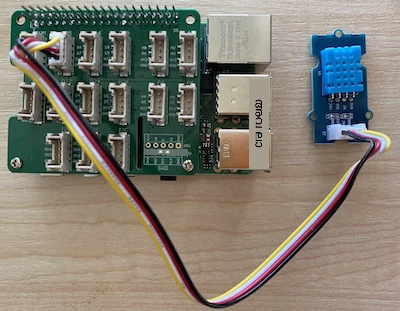 The grove temperature sensor connected to socket A0