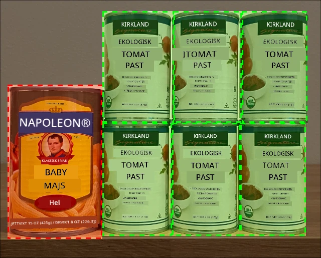 En burk babymajs på tomatpuréhyllan